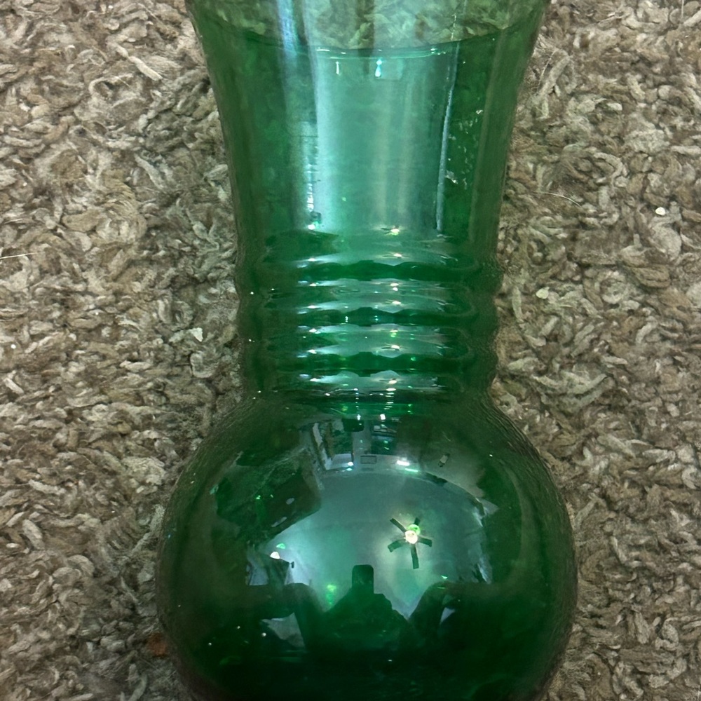Anchor Hocking Forest Green Glass Vase Ringed Neck 6-1/2 inches tall Vintage